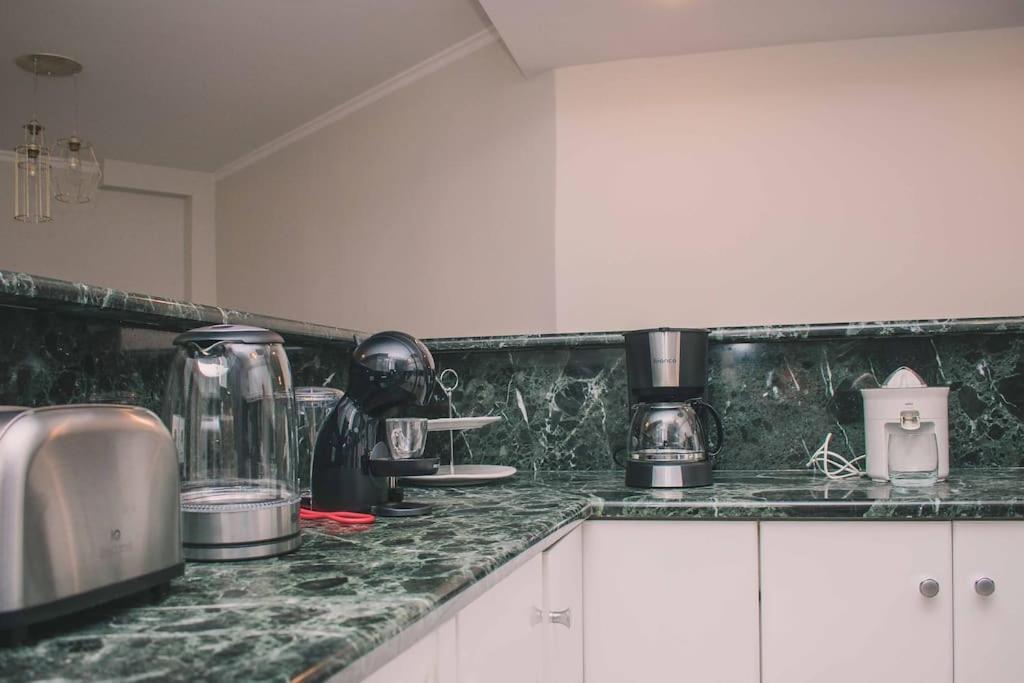 Theasis Luxury Apartment